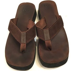 Sz 10 REEF Brown Faux Suede Cushioned Flip Floos